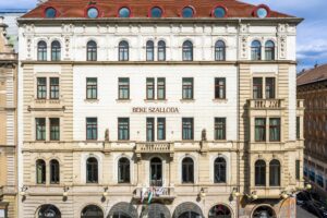 Radisson Blu Béke Hotel